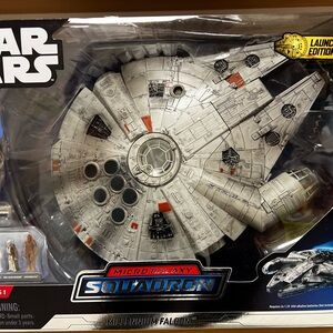 Micro Galaxy Squadron Star Wars Millennium Falcon Launch Edition NIB